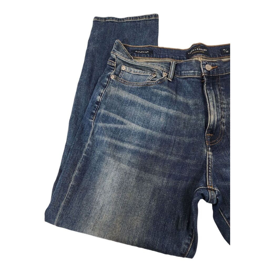 Lucky Brand 410 Athletic Slim‎ Mens 38x32 Dark Wash Blue Jeans - Picture 4 of 9